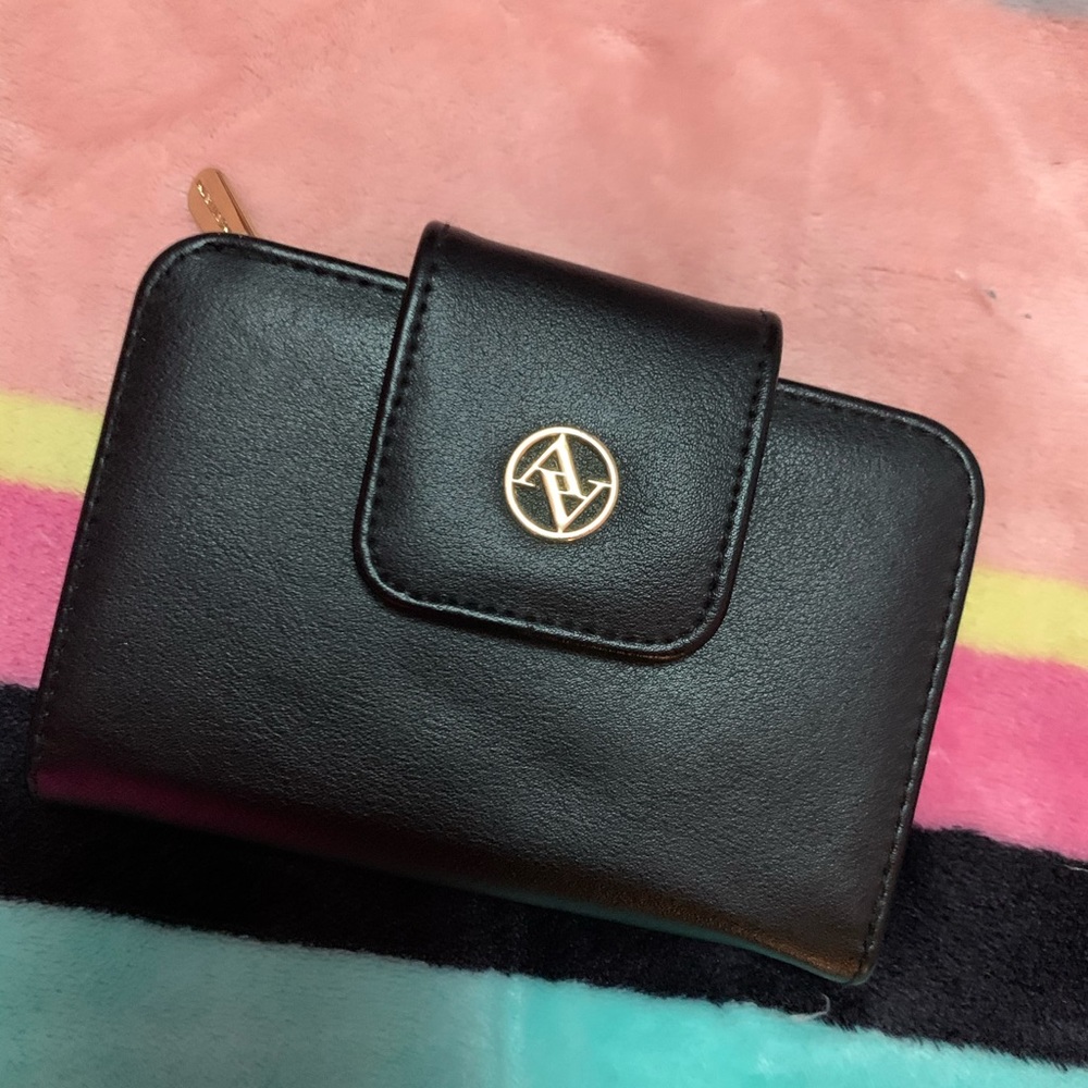 Adrienne Vitttadini Wallet